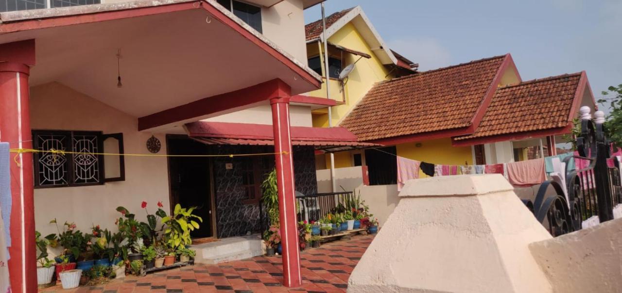 Giri'S Homestay Madikeri Kültér fotó