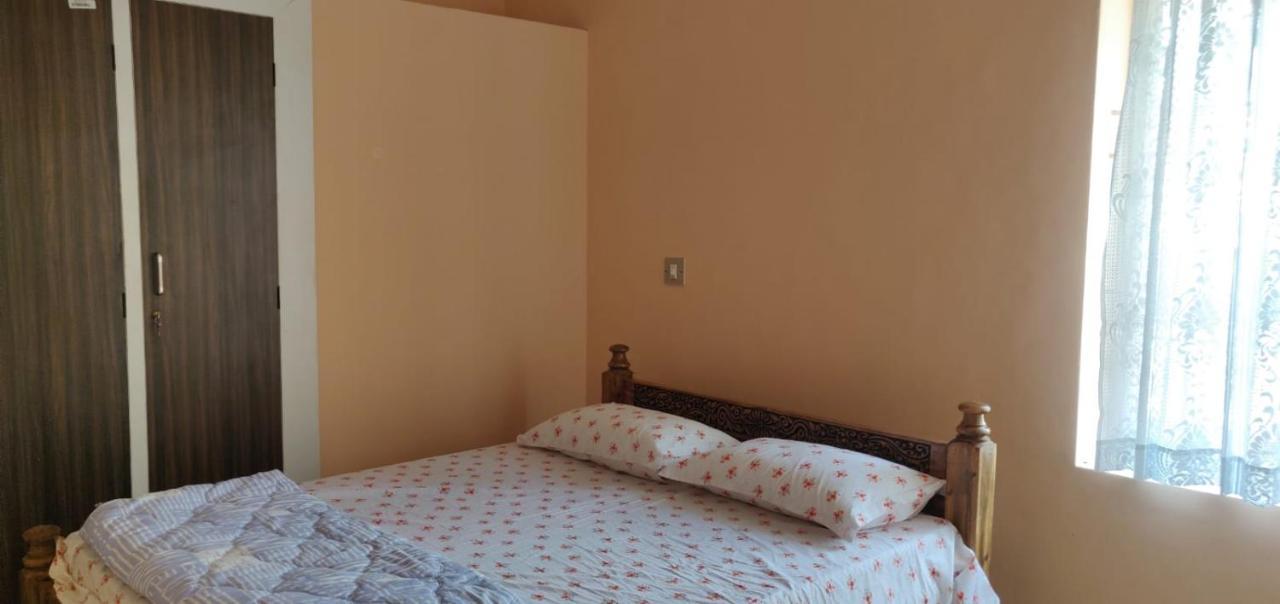 Giri'S Homestay Madikeri Kültér fotó