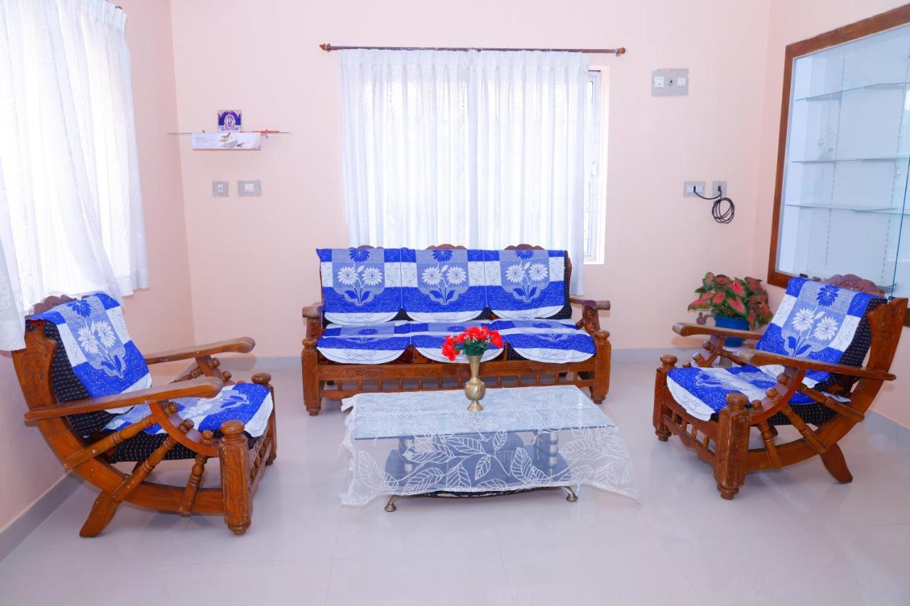 Giri'S Homestay Madikeri Kültér fotó