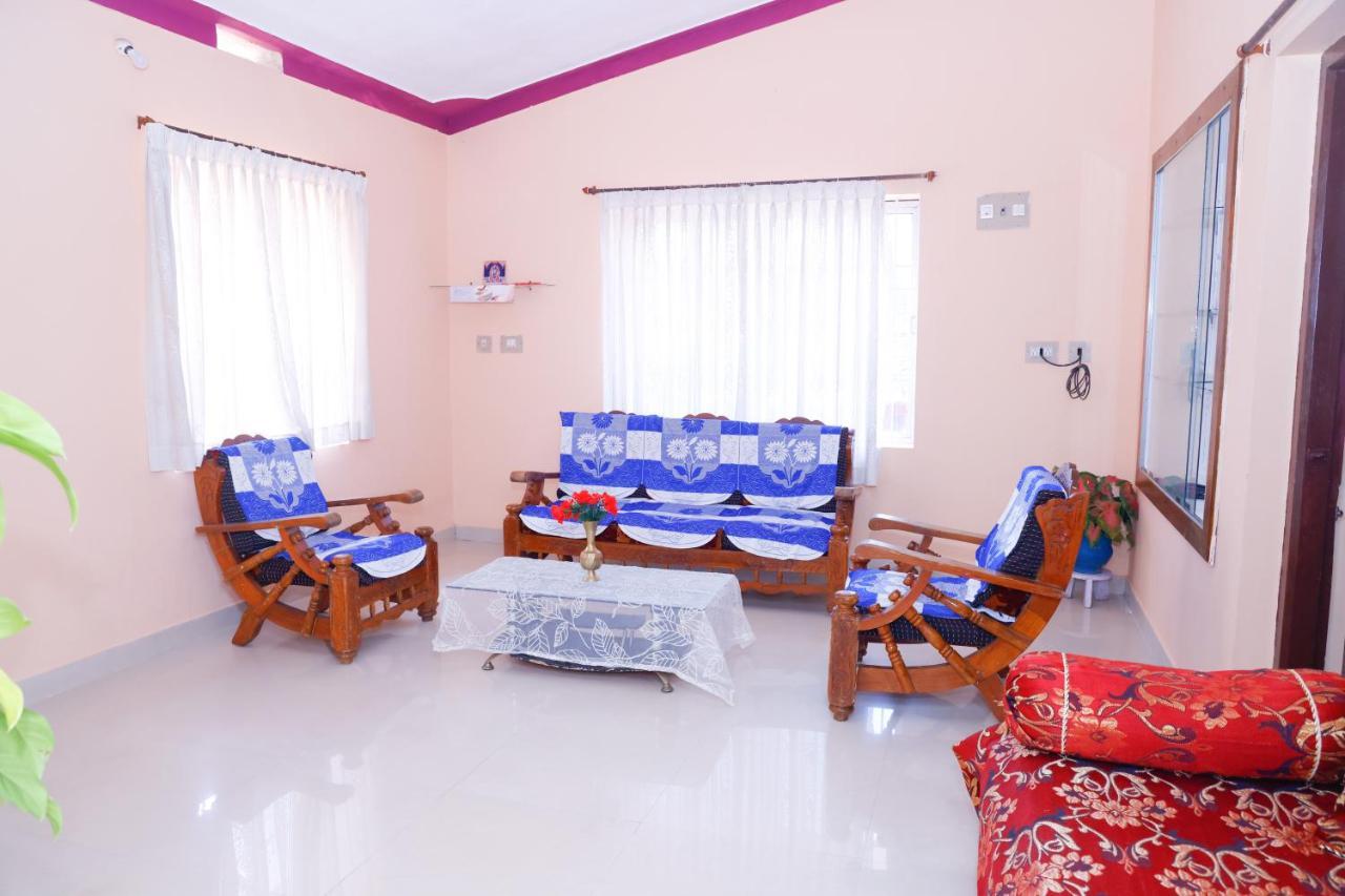 Giri'S Homestay Madikeri Kültér fotó