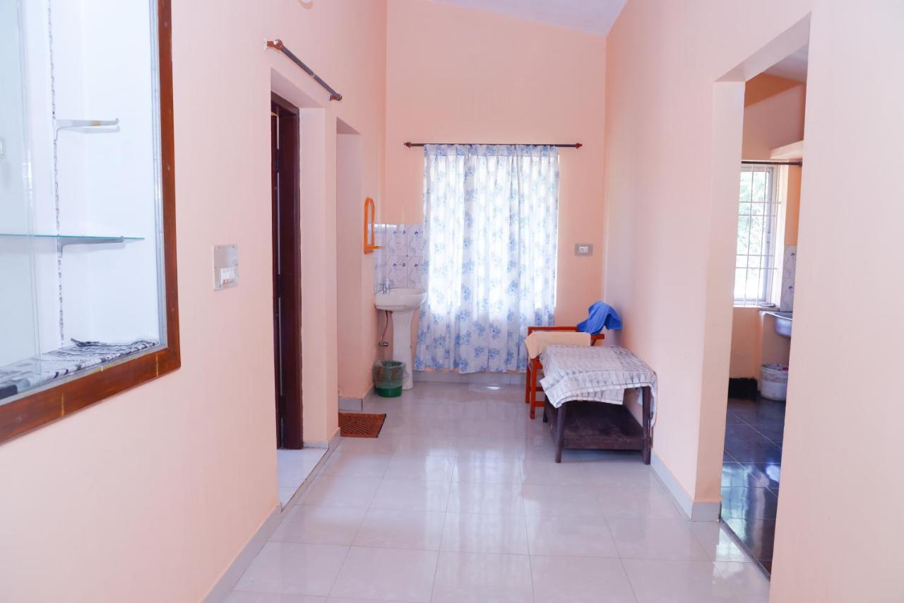 Giri'S Homestay Madikeri Kültér fotó