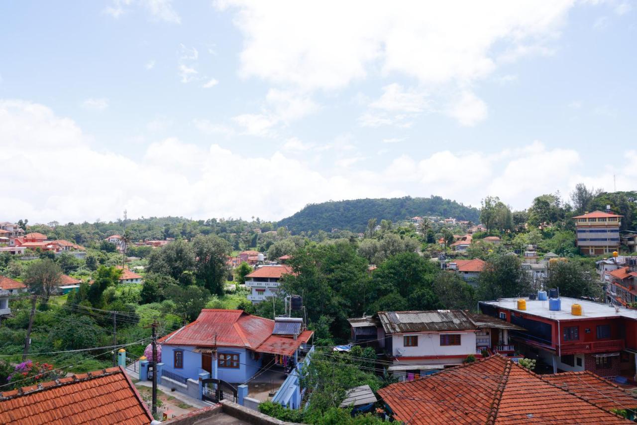 Giri'S Homestay Madikeri Kültér fotó