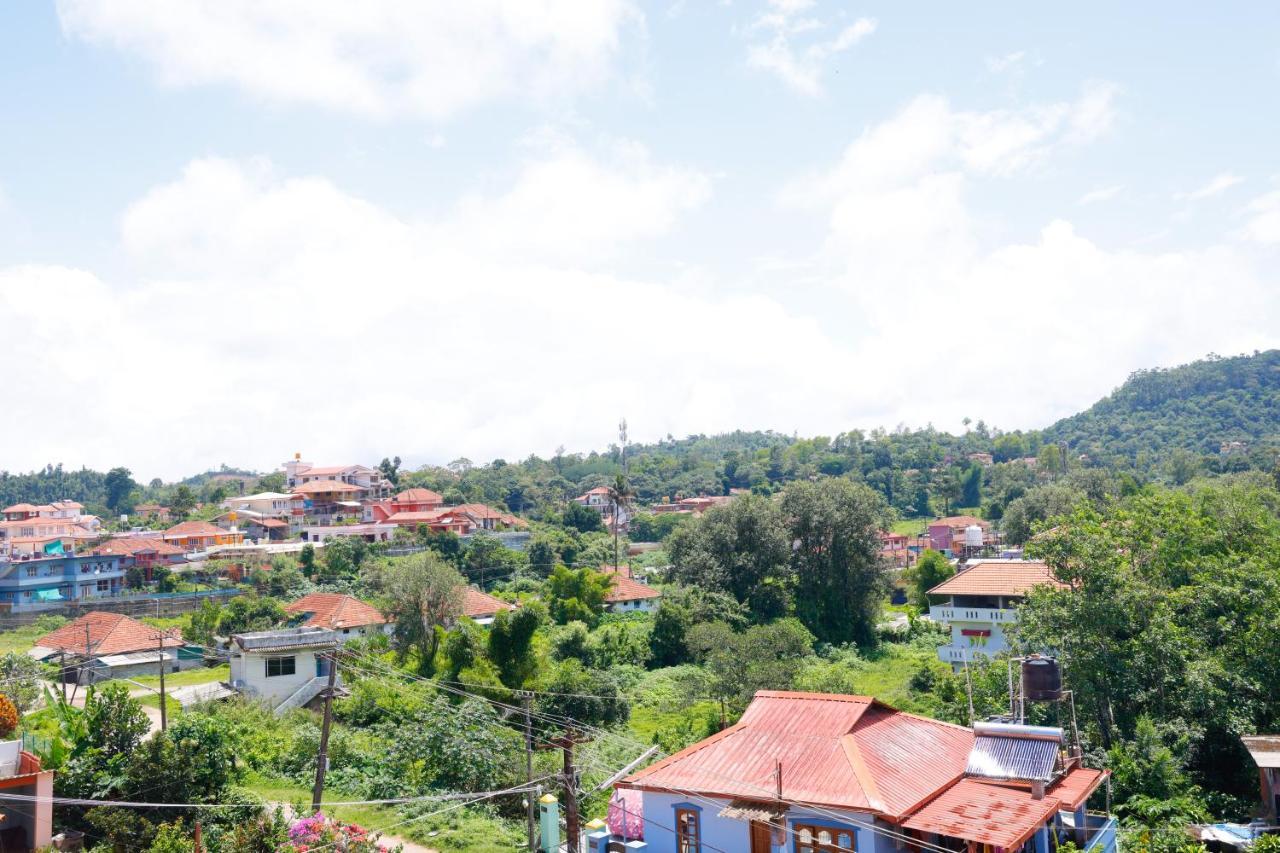 Giri'S Homestay Madikeri Kültér fotó