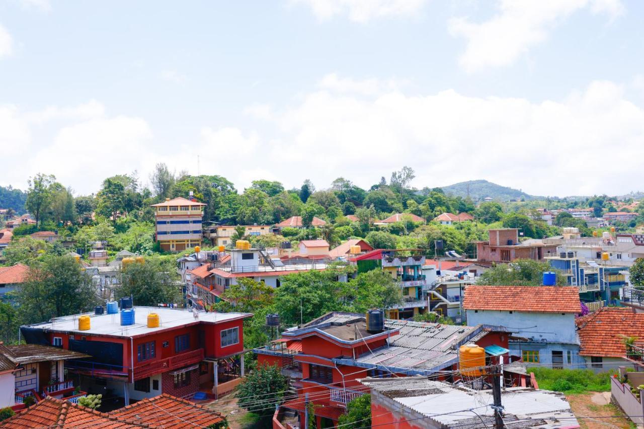 Giri'S Homestay Madikeri Kültér fotó